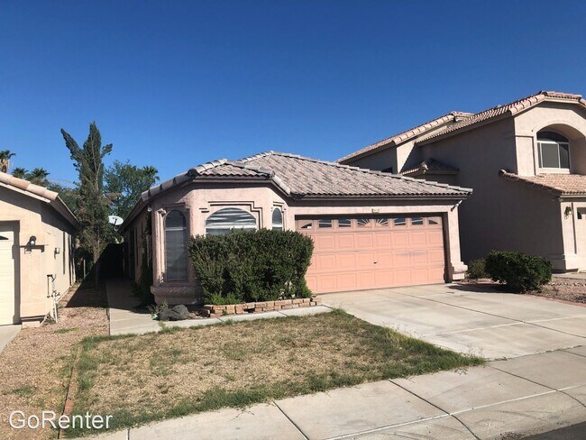 Building Photo - 610 W McRae Dr