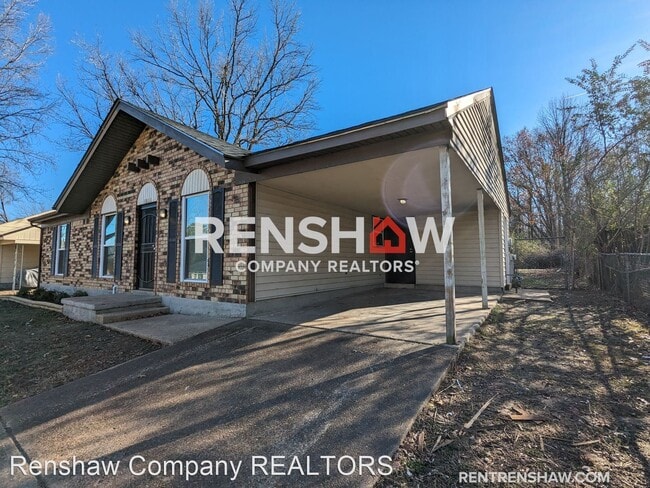 Building Photo - 3 br, 1 bath House - 3311 Keystone Ave