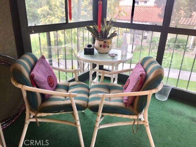 Foto del edificio - 2369 Via Mariposa E