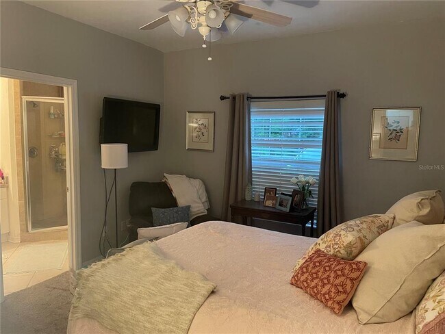 Foto del edificio - 4945 NW 1st Pl