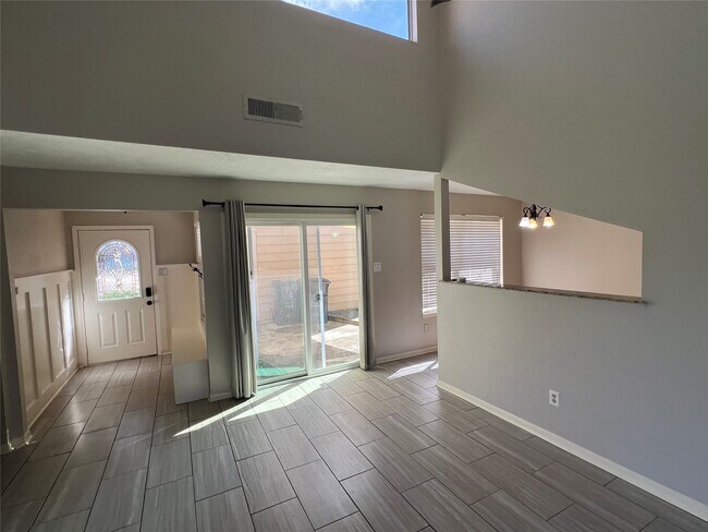 Foto del edificio - 1819 Hanbury Ct