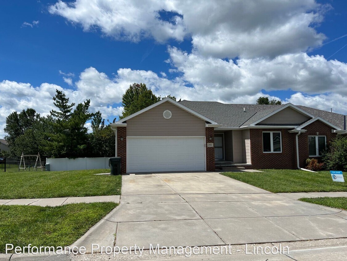 Primary Photo - 4 br, 3 bath House - 7711 S 21st St.