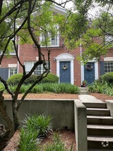 Building Photo - 110 Wood Lake Dr