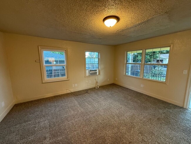 Building Photo - 3534 20th Ave