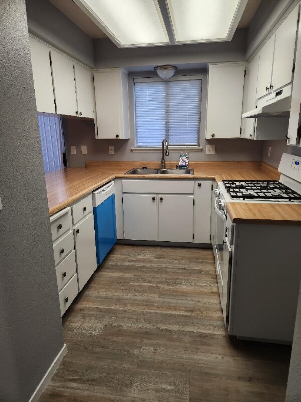 Building Photo - 325 Springville Ct