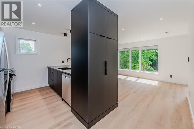 Building Photo - 63 Union St E