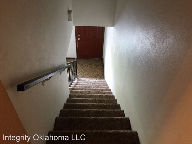 Building Photo - 2 br, 1.5 bath House - 315 Willoway Dr.
