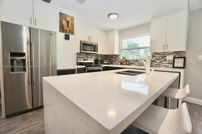 Foto del edificio - 3207 NW 104th Terrace