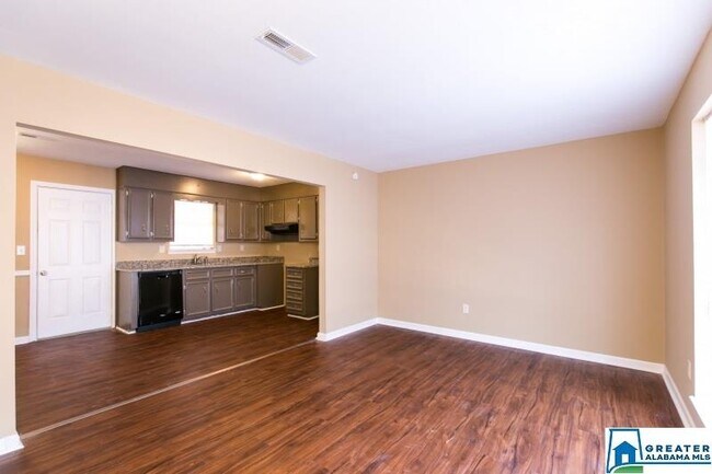 Foto del edificio - 840 Twin Ridge Dr