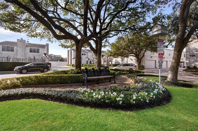 Building Photo - 7338 Regency Square Ct