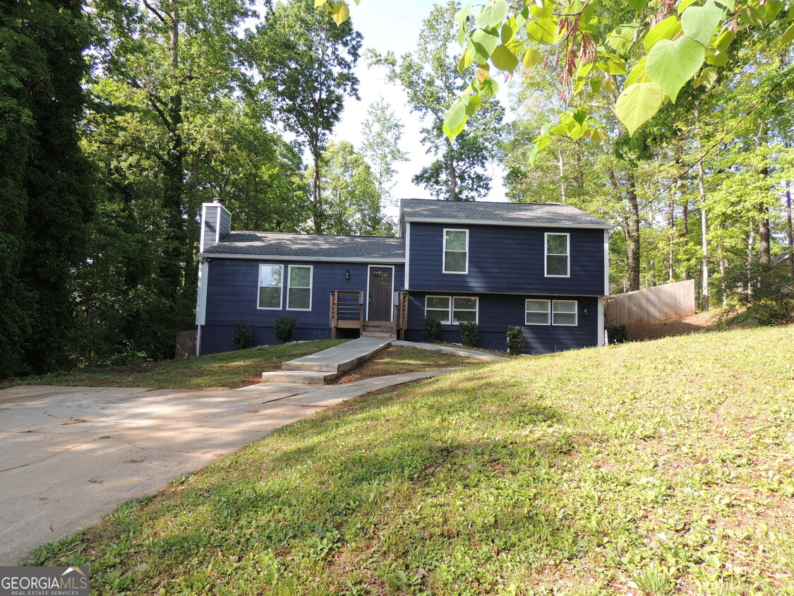 Foto principal - 851 Bridgewater Ct