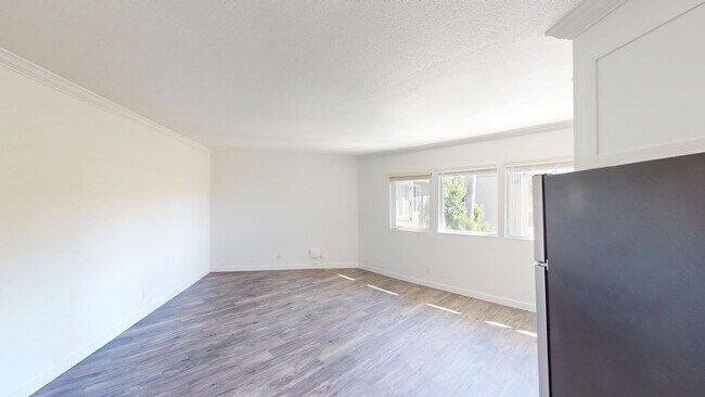 Photo - 1829 Lincoln Ave Apartment