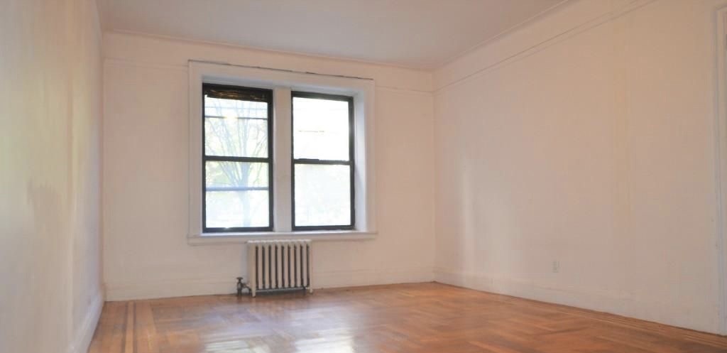 Foto principal - 100 E 4th St
