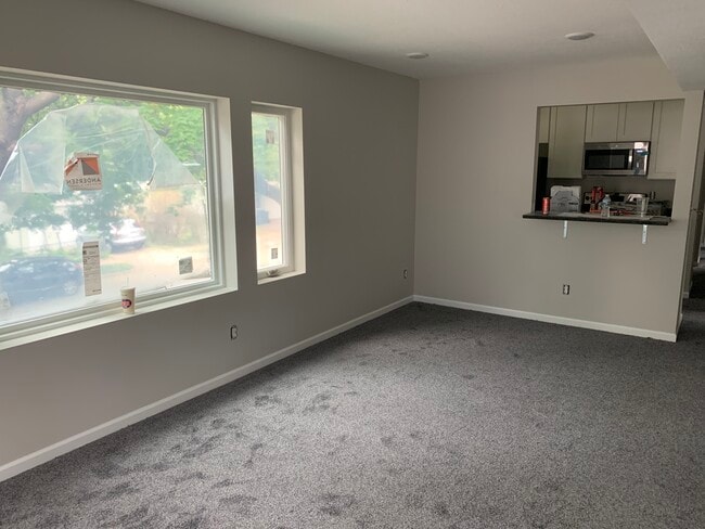 Foto del edificio - 2106 Fairmont St SE