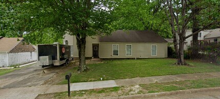 Building Photo - 2065 Cranberry Dr