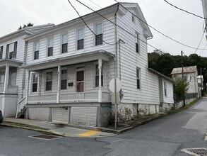 Building Photo - 33 N 5th St
