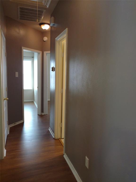 Foto del edificio - 9927 Driftwood Park Dr