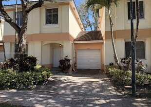Building Photo - 6542 Hidden Cove Dr