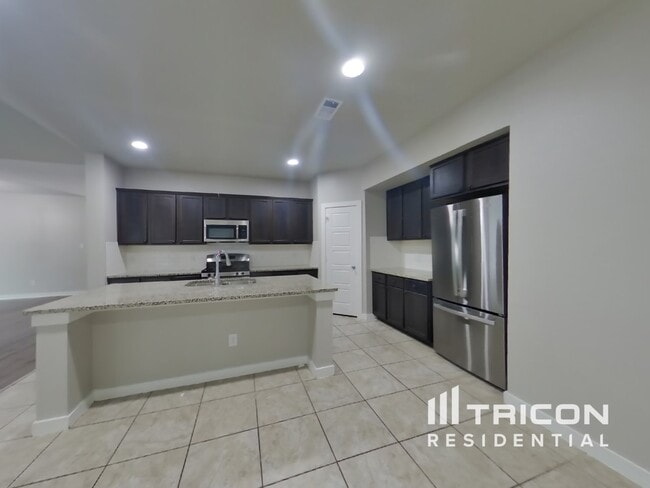 Foto del edificio - 1620 Village Creek Dr