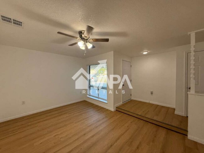 Foto del edificio - 12230 Valley Forge Ave