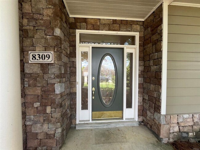 Building Photo - 8309 Grayson Grove