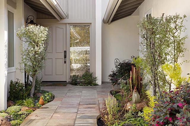 Foto del edificio - 155 Sabinas Ct