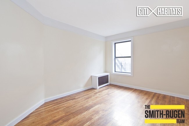 Building Photo - 108 Ellwood St