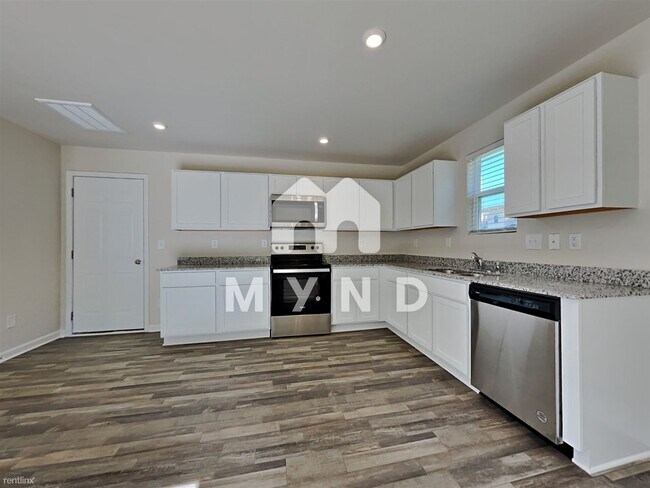Building Photo - 3 br, 2.5 bath House - 2340 Cranberry Way