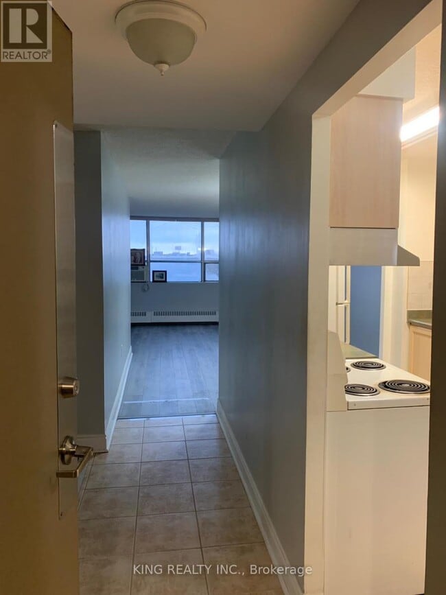 Photo du bâtiment - 25 Sunrise Ave