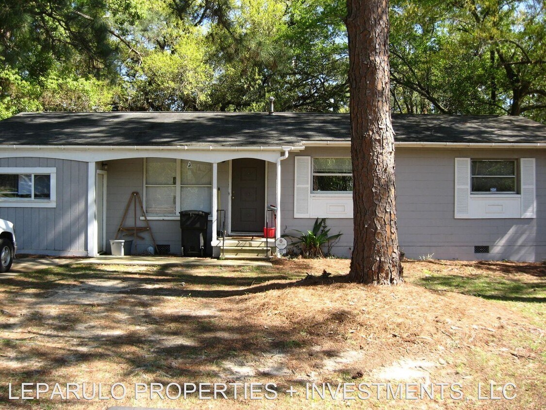 4 br, 2 bath House 1801 Atkamire Drive House for Rent in