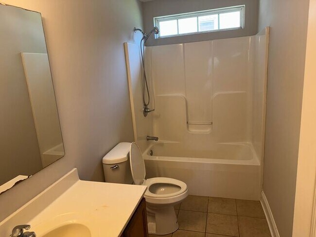 Building Photo - Nice Kannapolis home! nice 3 Bedroom, 2 Bath House