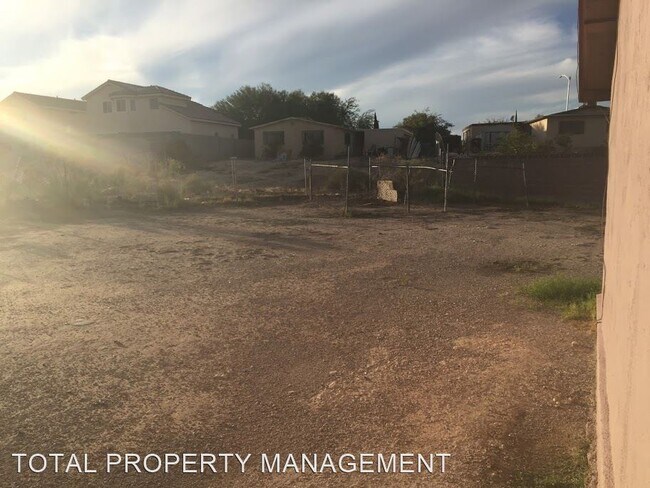 Foto del edificio - 4 br, 2 bath House - 405 Princess Ave
