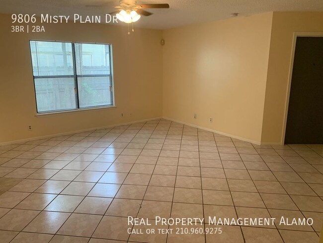 Building Photo - 9806 Misty Plain Dr