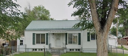 Building Photo - 517 W Beaver Ave