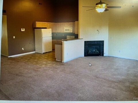 mainroom - 14496 Vauxhall Dr