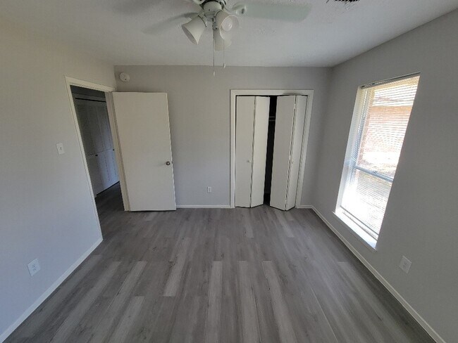 Foto del edificio - 9914 Towne Brook Ln