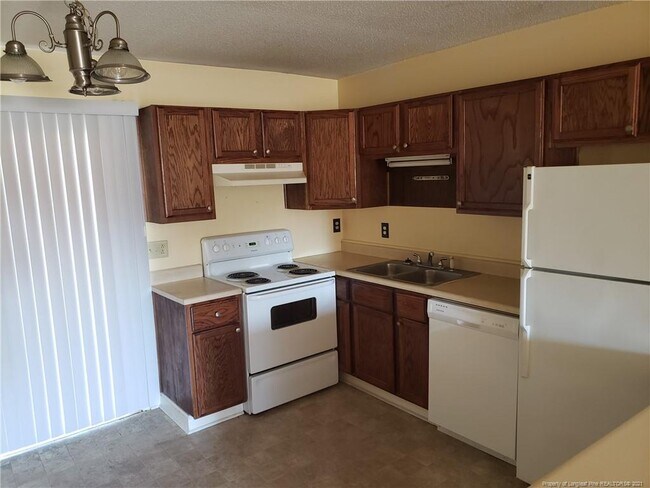 6628 Bailey Lake Rd Fayetteville Nc 28304 Apartment For Rent In Fayetteville Nc Apartments Com