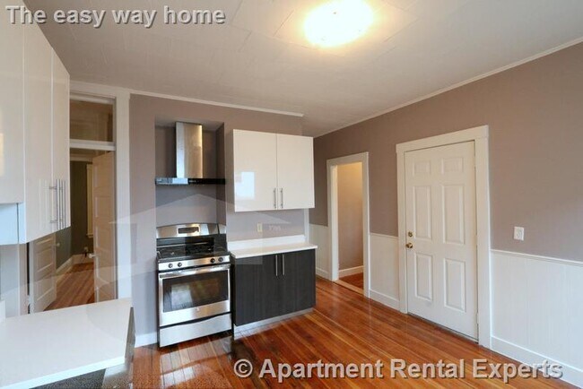 Building Photo - 21 Granite St