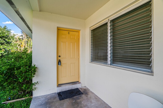 Building Photo - 756 SE 19th Ave