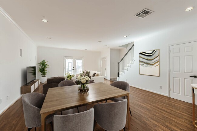 Foto del edificio - 17 Waugh Dr