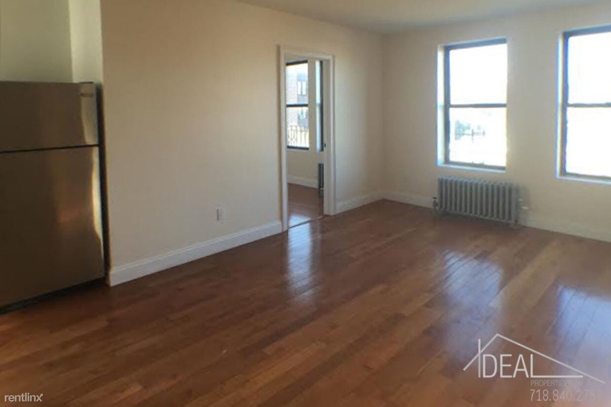 Foto principal - 293 14th St