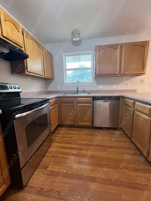 Building Photo - 814 Sherwood Forest Ct