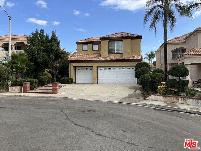 Foto del edificio - 8087 Tuscany St