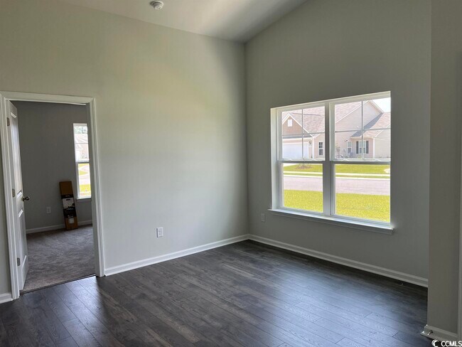 Building Photo - 201 Kinross Court