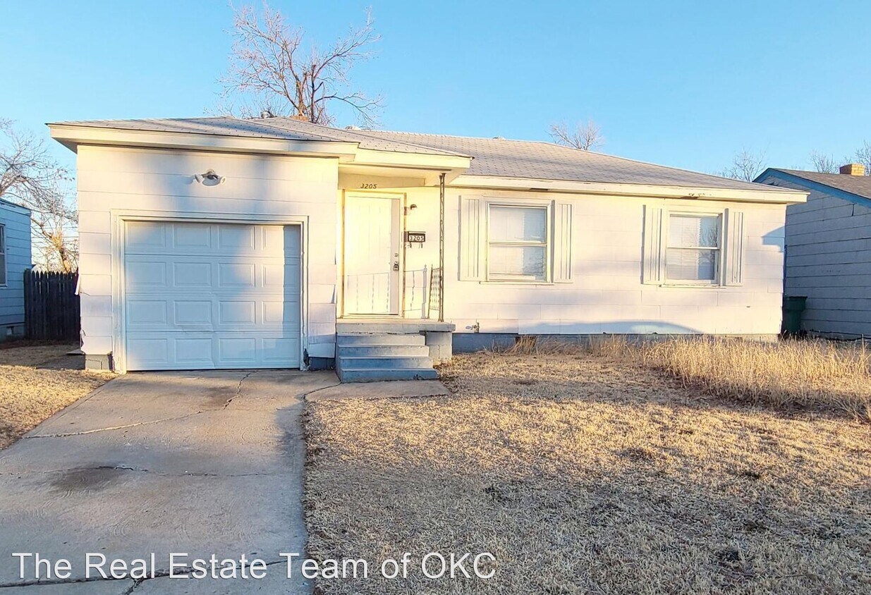 Primary Photo - 2 br, 1 bath House - 3205 NW 31st St