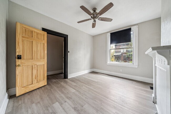 Foto del edificio - Spacious 4 bedroom renovation home