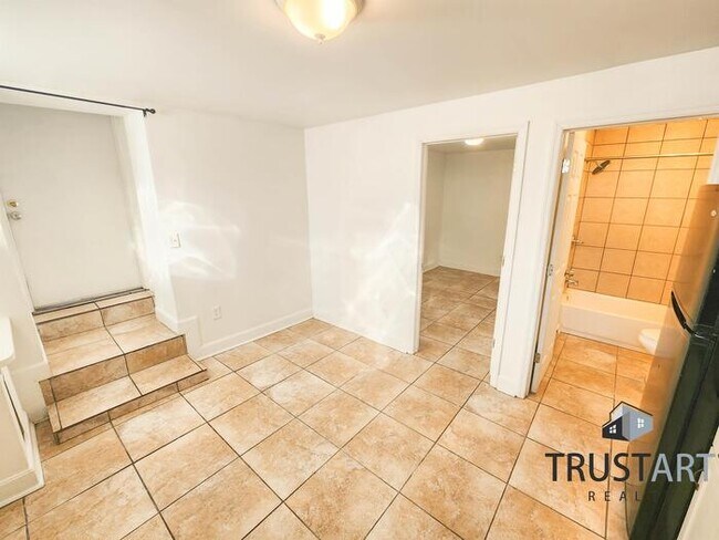 Building Photo - 1 bedroom apartment in Olney Oak lane Phil...