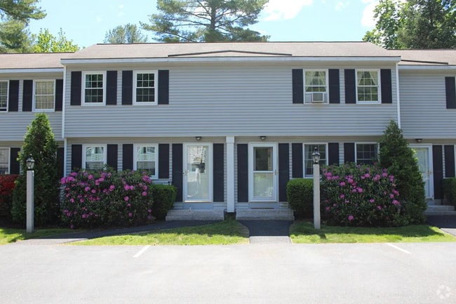 Building Photo - 204 Foxcroft Cir