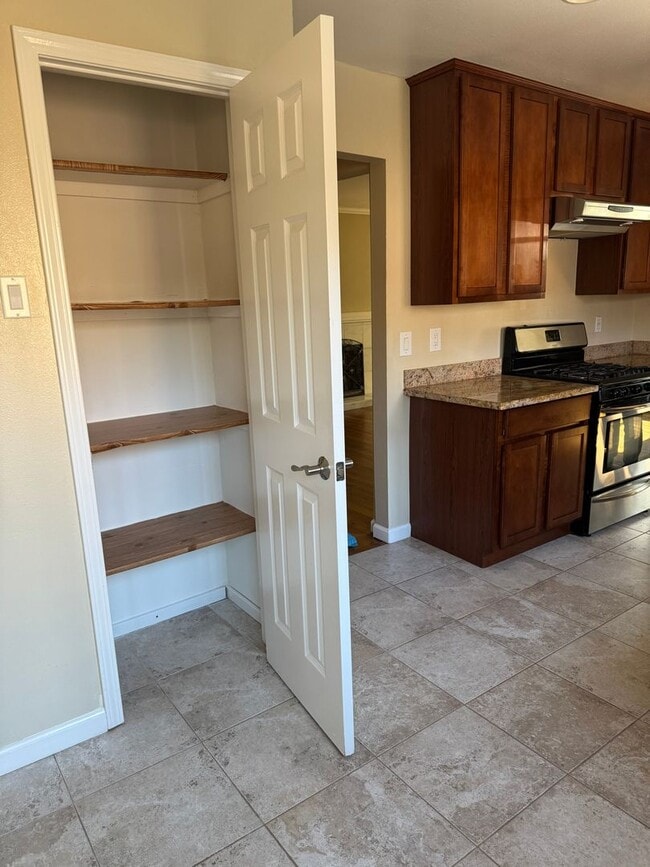 Foto del edificio - Spacious 3BR/2BA home in South San Francisco