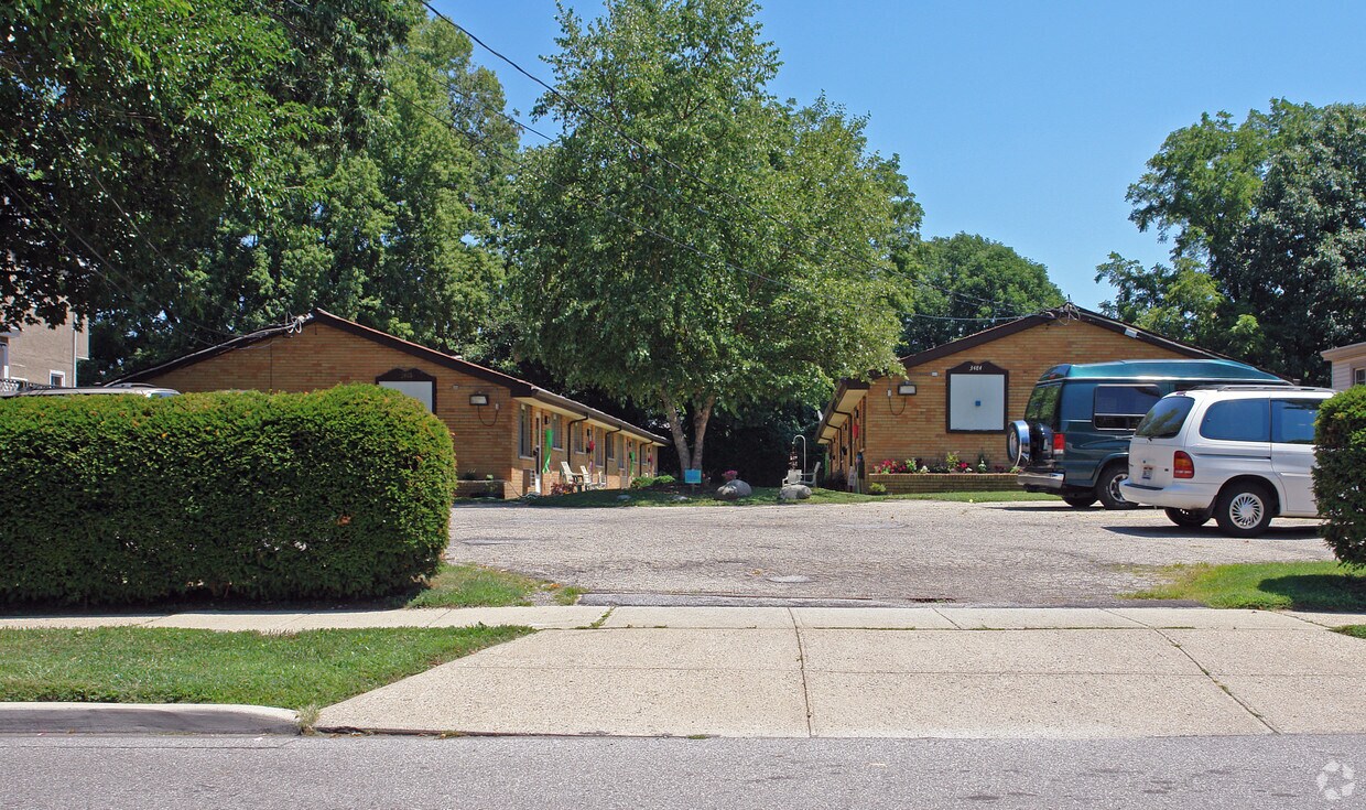 34843488 Cheviot Ave, Cincinnati, OH 45211 Apartments in Cincinnati, OH